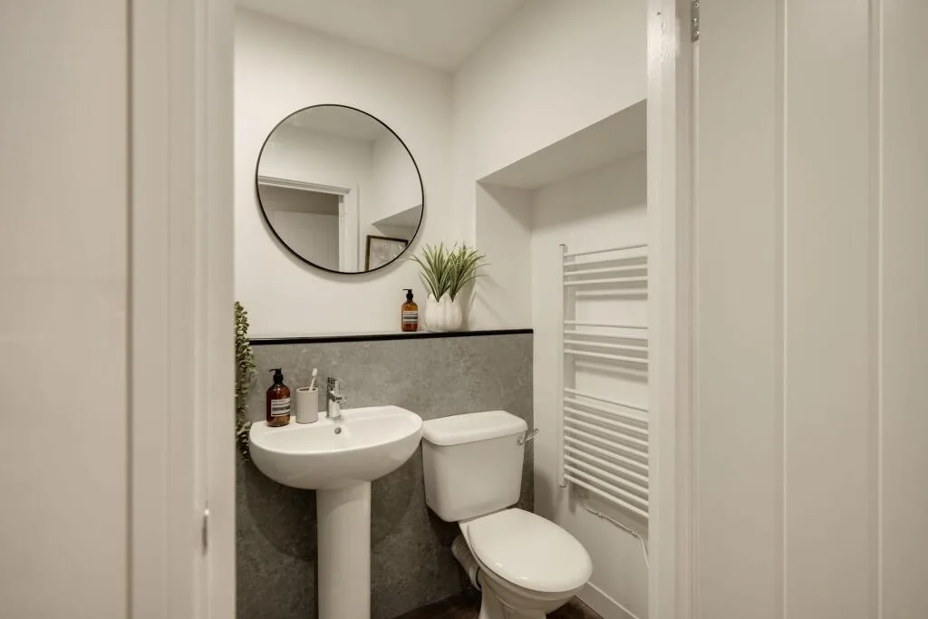 6 bedroom flat for rent