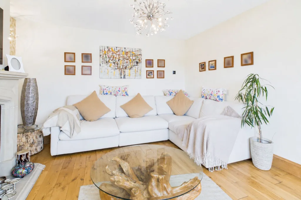 3 bedroom semi-detached house for rent