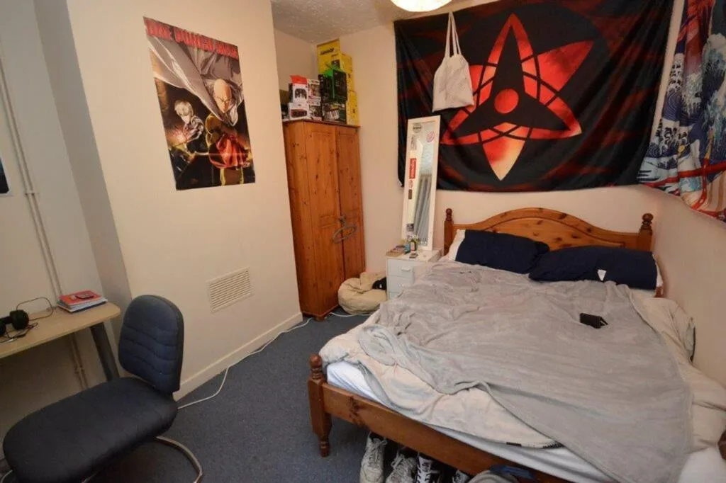 1 bedroom house share for rent