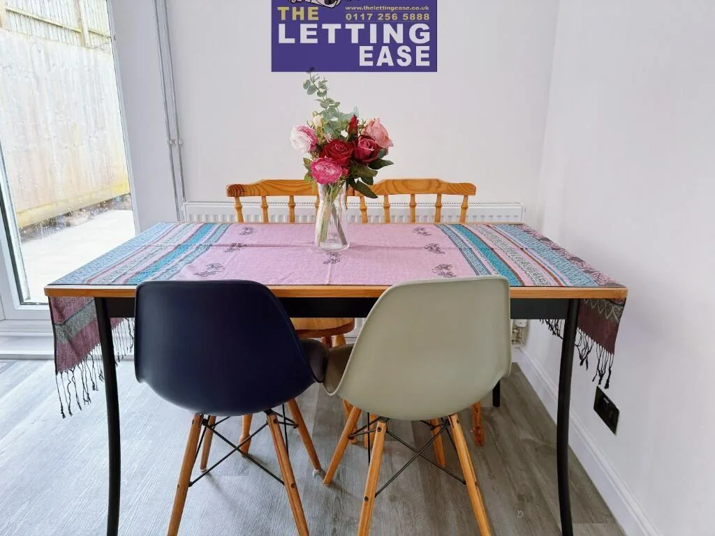 4 bedroom semi-detached house for rent