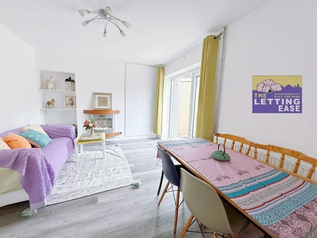 4 bedroom semi-detached house for rent