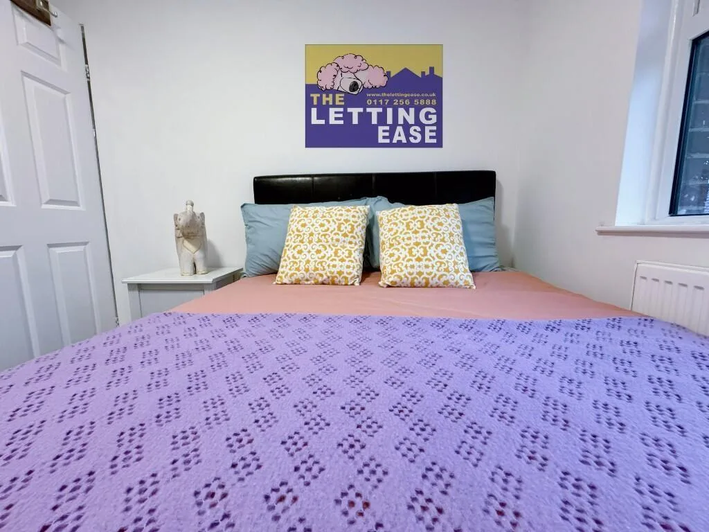 4 bedroom semi-detached house for rent