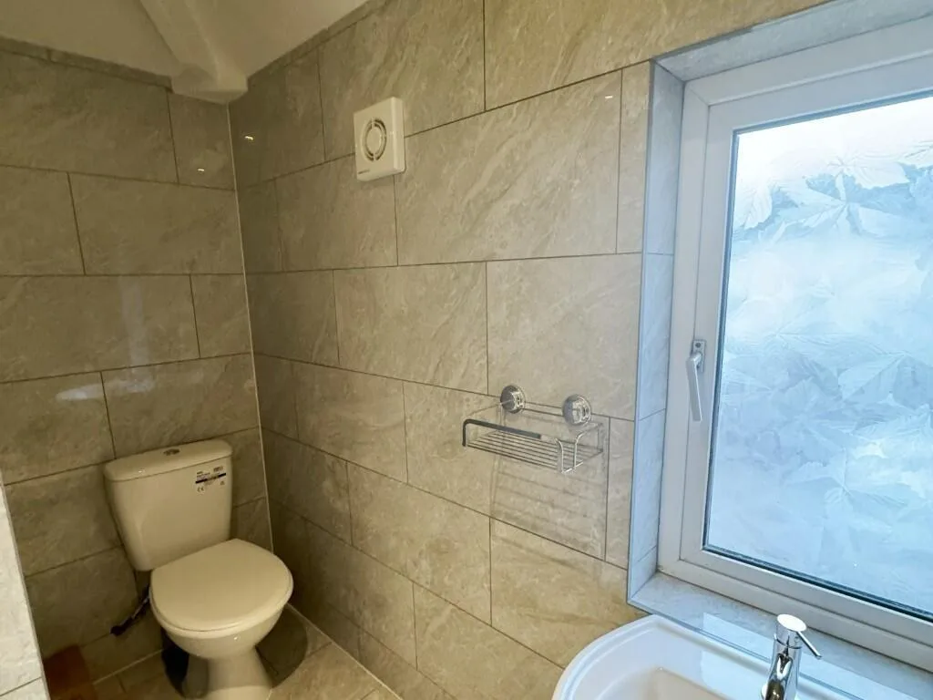 4 bedroom semi-detached house for rent