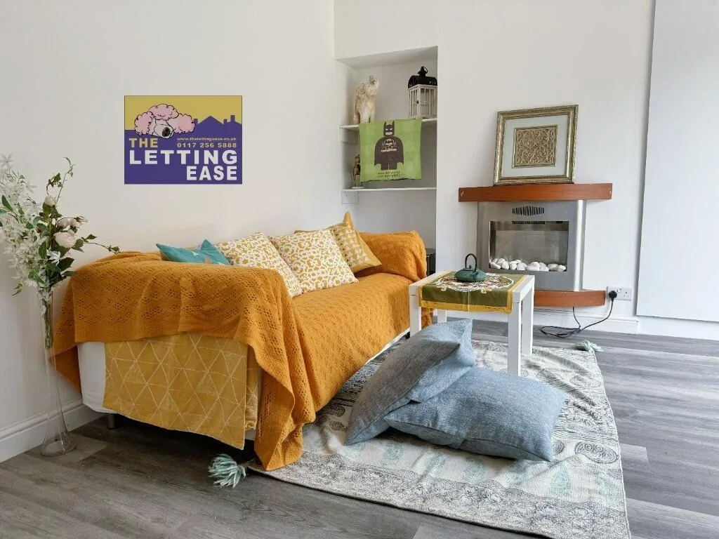 4 bedroom semi-detached house for rent