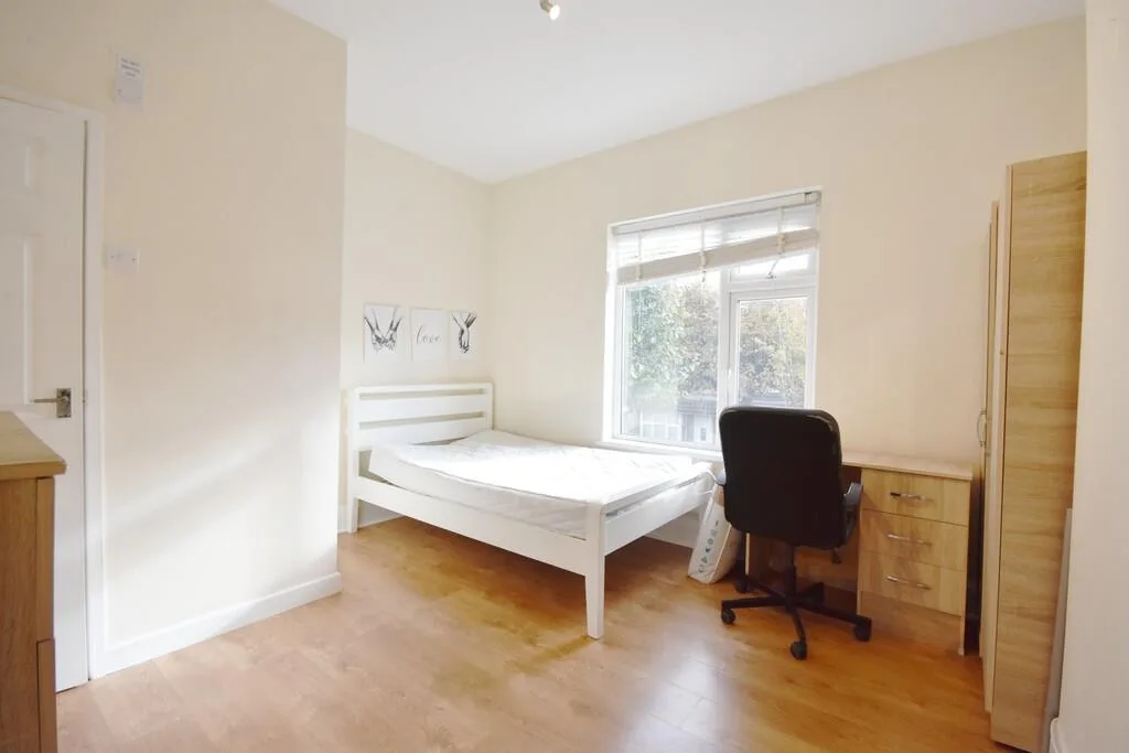 4 bedroom terraced house for rent