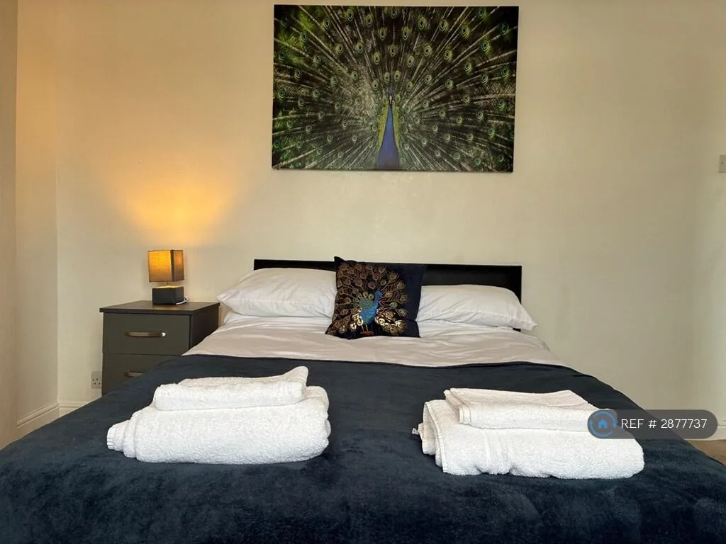 4 bedroom semi-detached house for rent