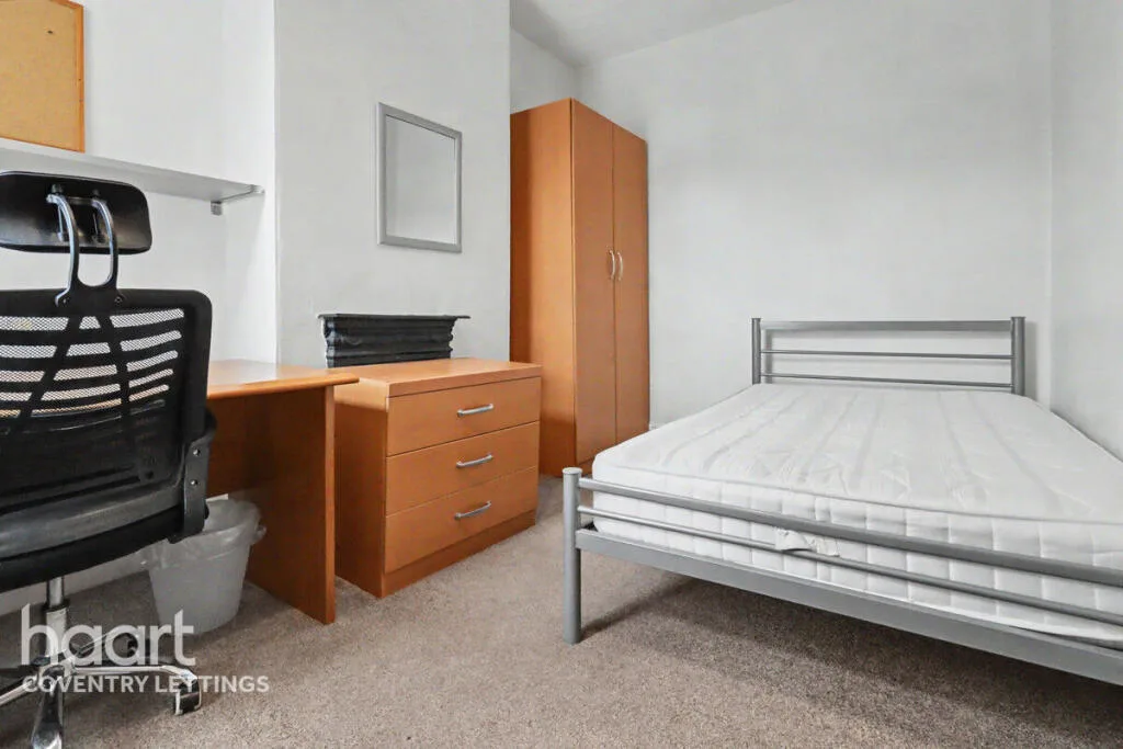 4 bedroom terraced house for rent