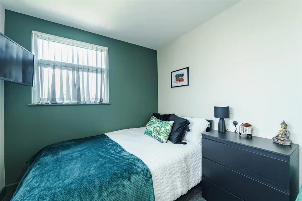 1 bedroom house share for rent