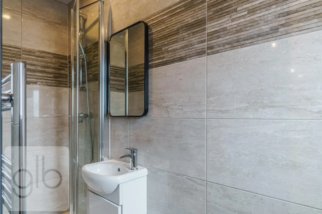 1 bedroom house share for rent