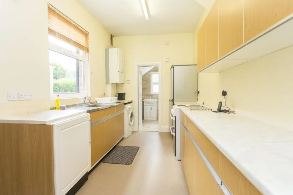 4 bedroom terraced house for rent