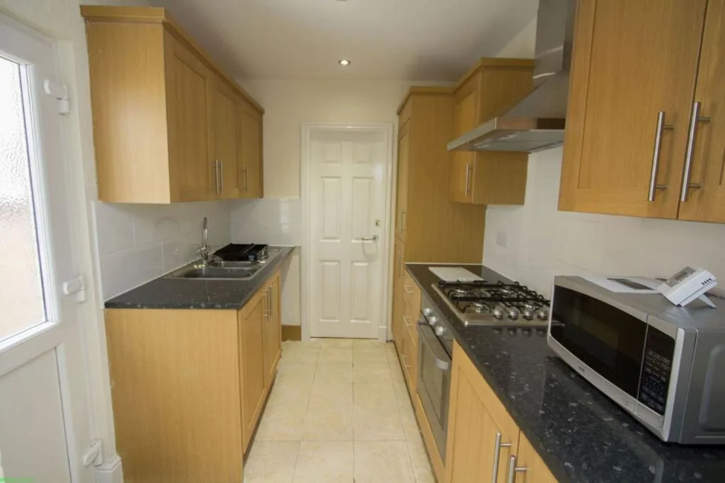 4 bedroom terraced house for rent