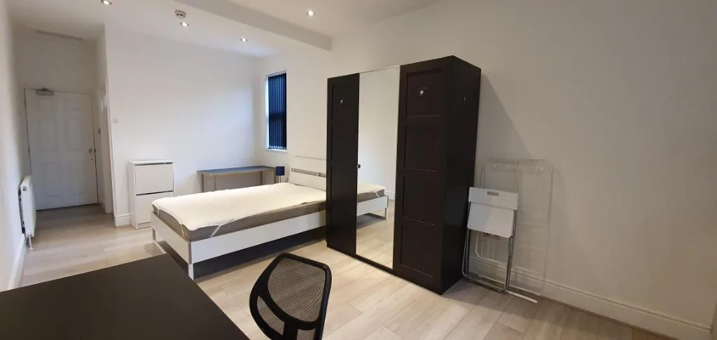 Studio flat for rent