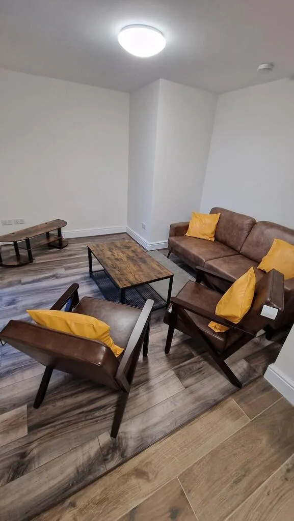 1 bedroom house share for rent
