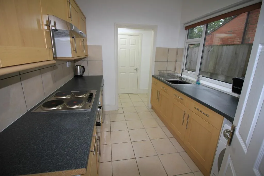 4 bedroom terraced house for rent