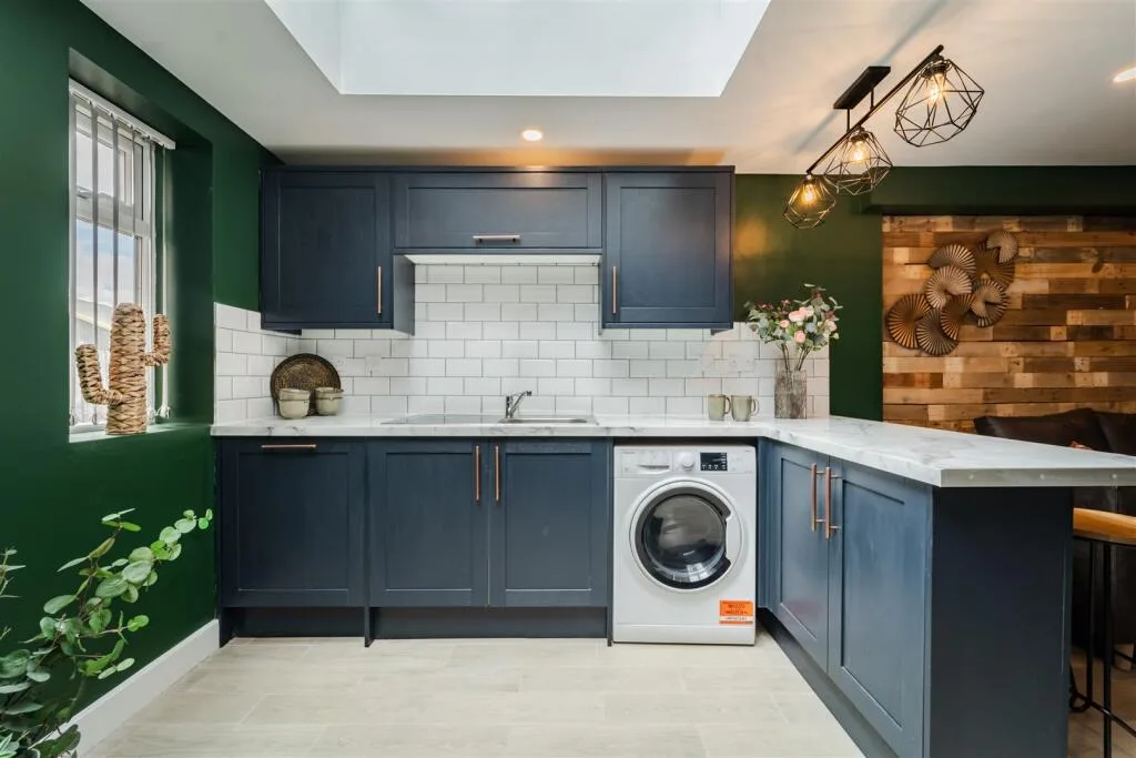 1 bedroom house share for rent