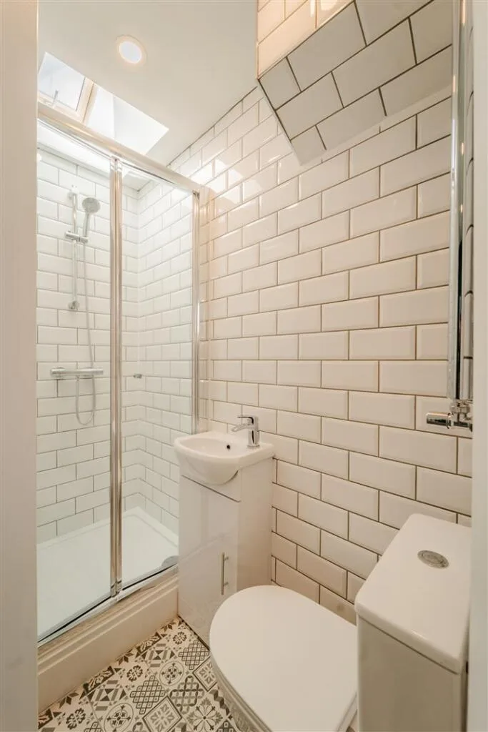 1 bedroom house share for rent