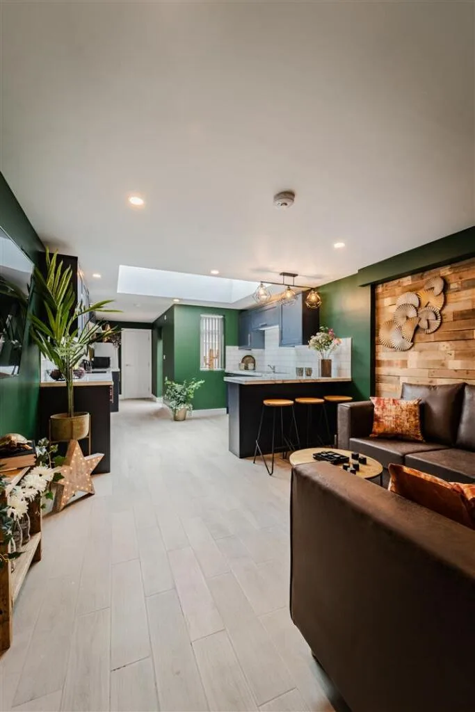 1 bedroom house share for rent