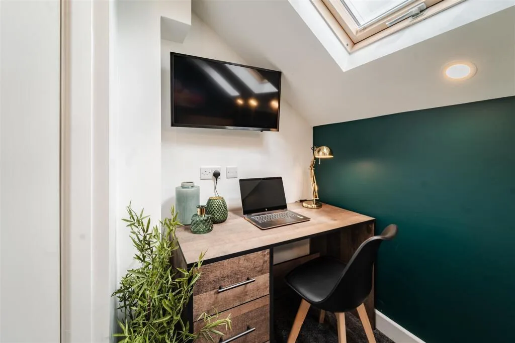 1 bedroom house share for rent