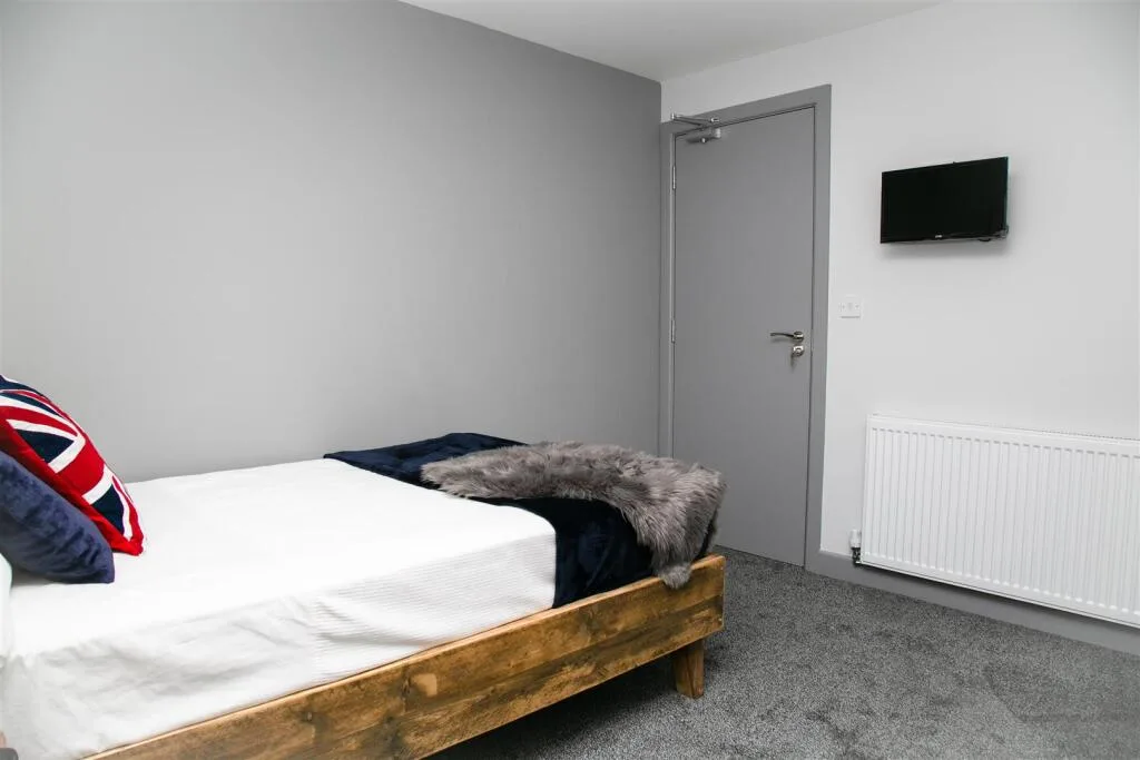 1 bedroom house share for rent