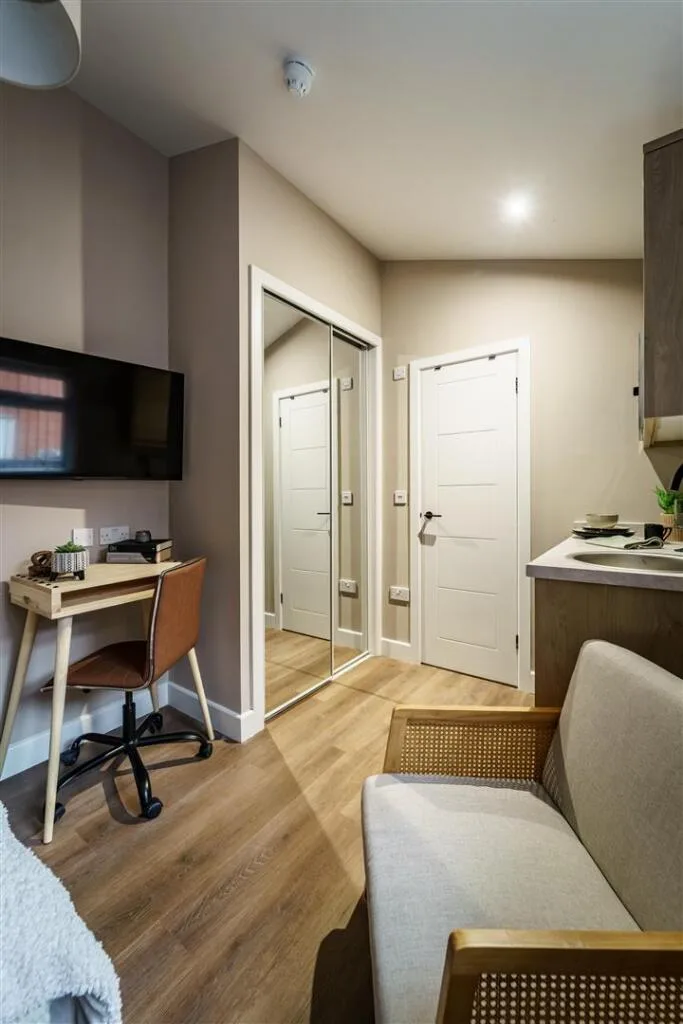 1 bedroom house share for rent
