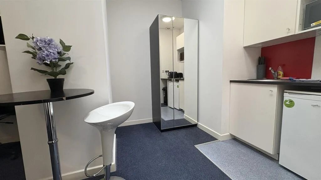 Studio flat for rent