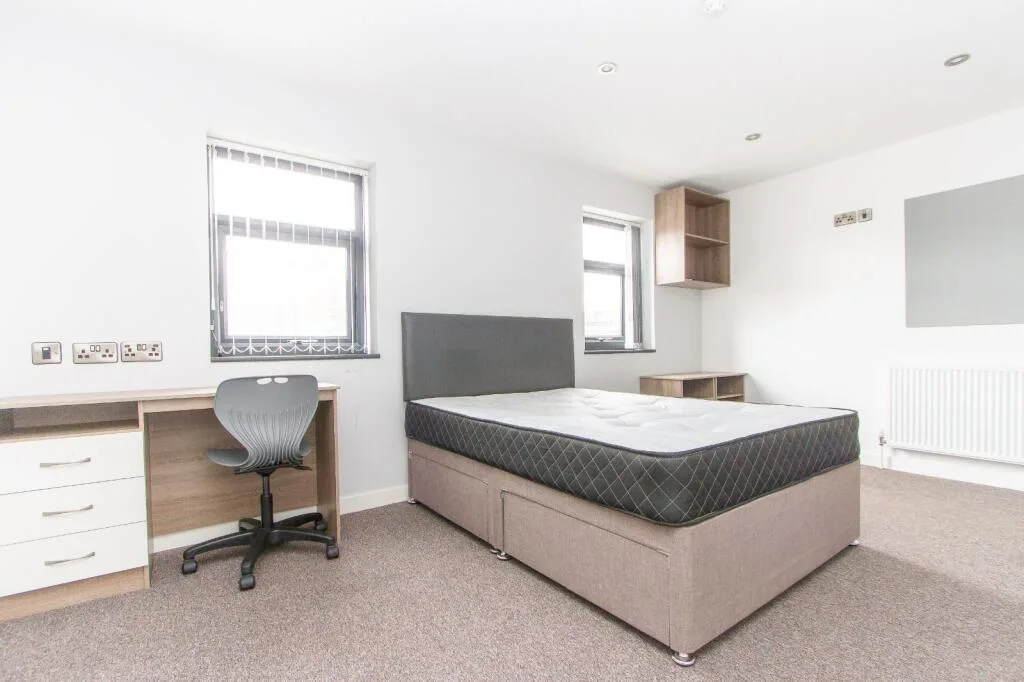1 bedroom house share for rent