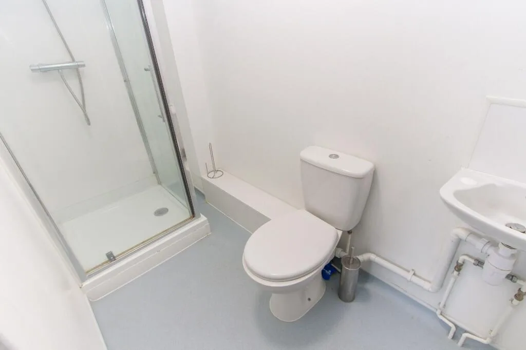 1 bedroom house share for rent