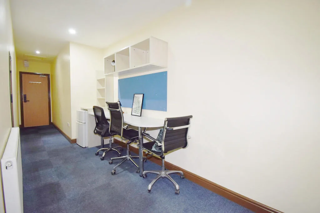 1 bedroom house share for rent