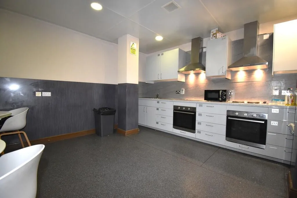 1 bedroom house share for rent