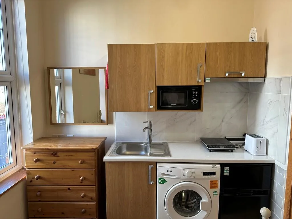 Studio flat for rent