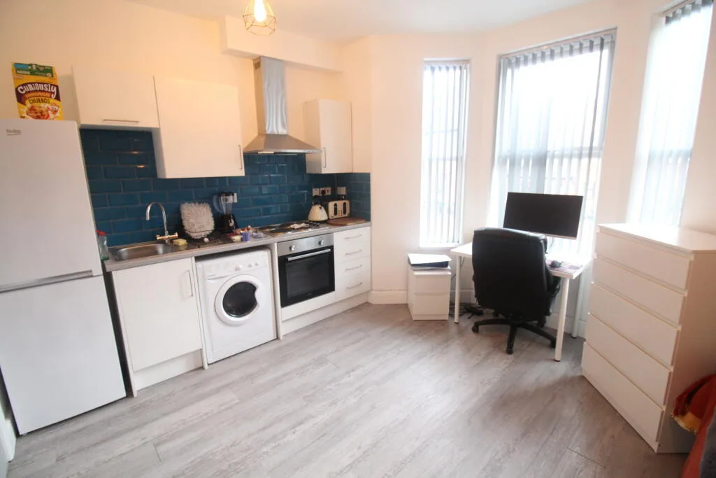 Studio flat for rent
