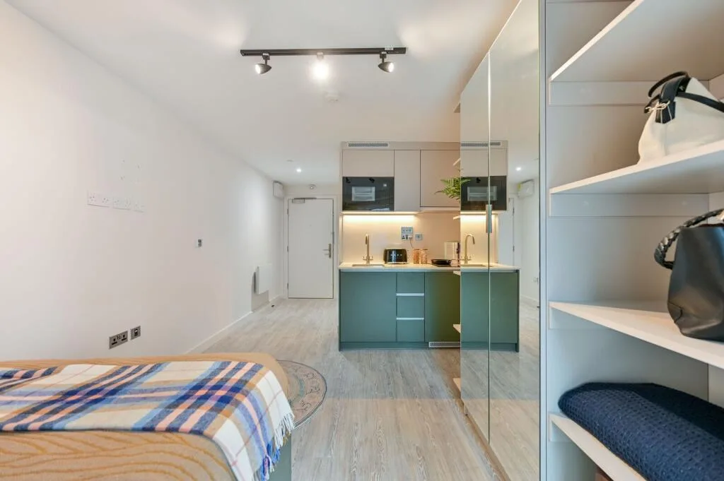 Studio flat for rent