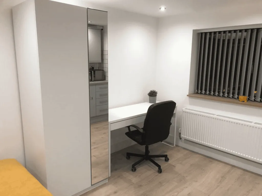 Studio flat for rent