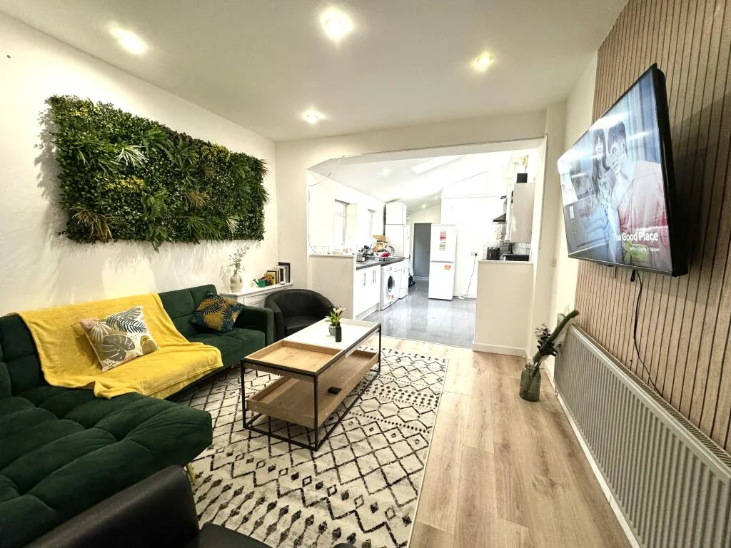 1 bedroom house for rent