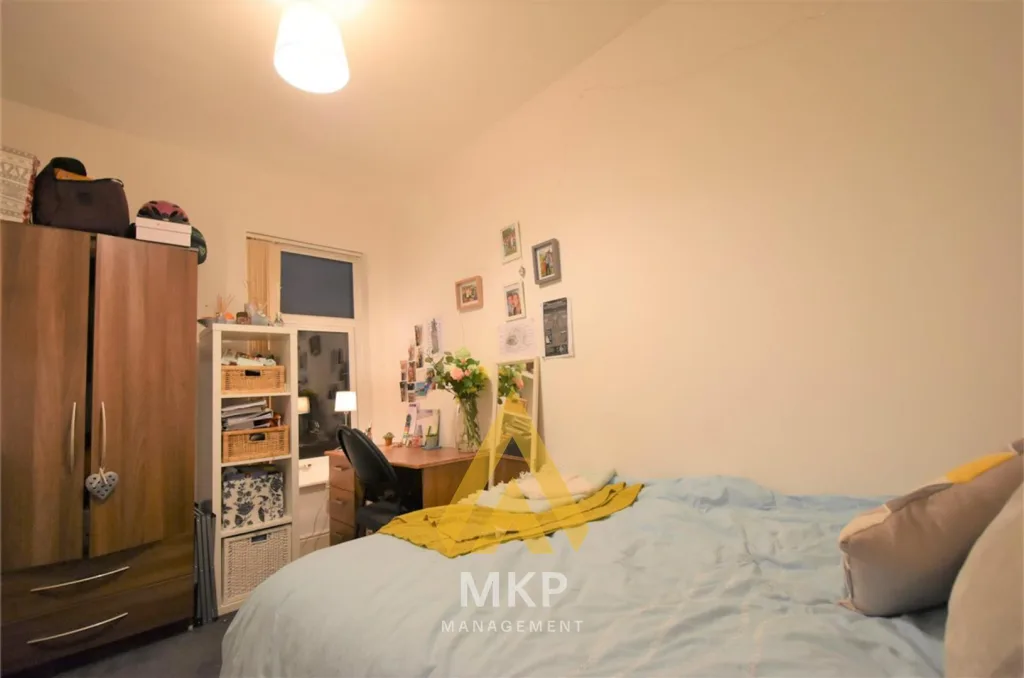 1 bedroom house share for rent