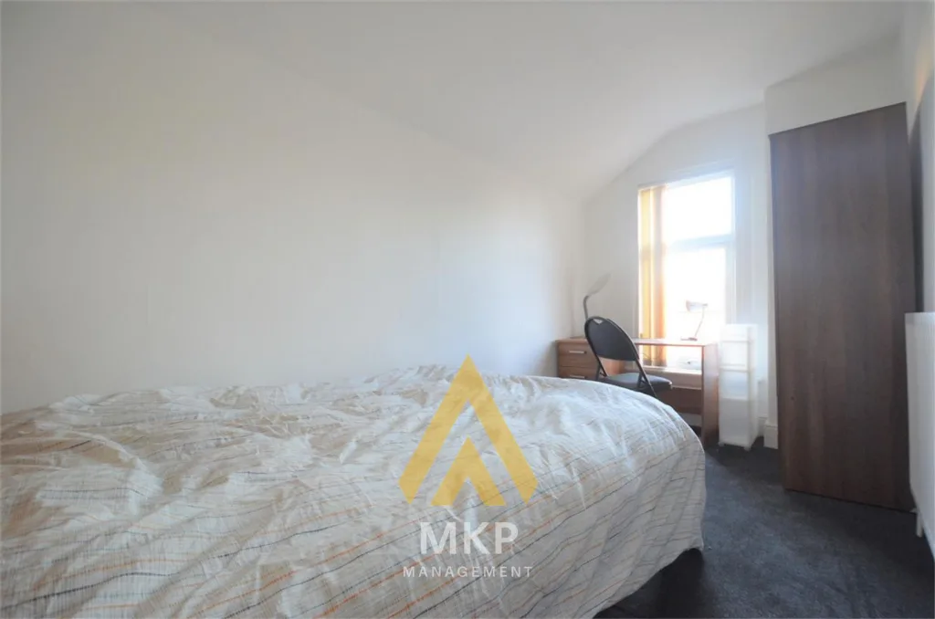 1 bedroom house share for rent
