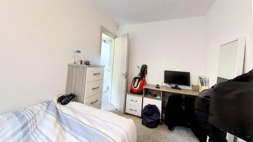 7 bedroom house for rent