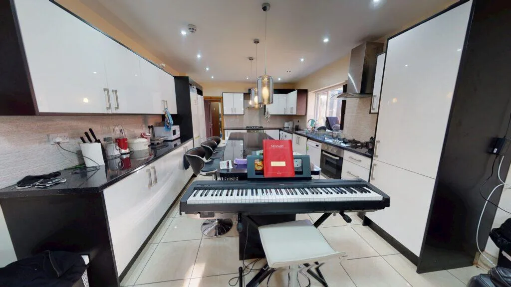 7 bedroom house for rent