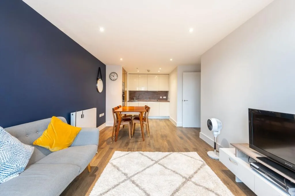 2 bedroom flat for rent