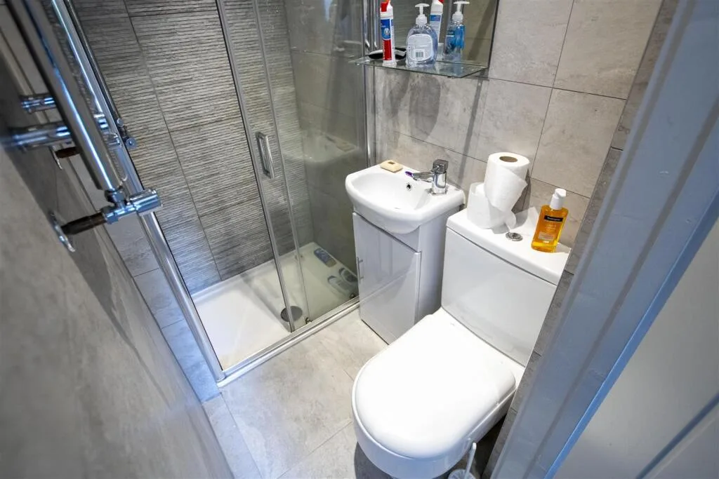 7 bedroom house for rent