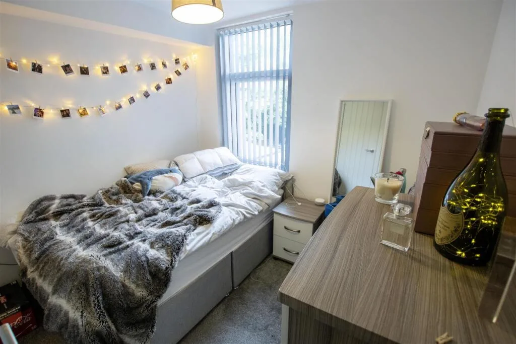 7 bedroom house for rent