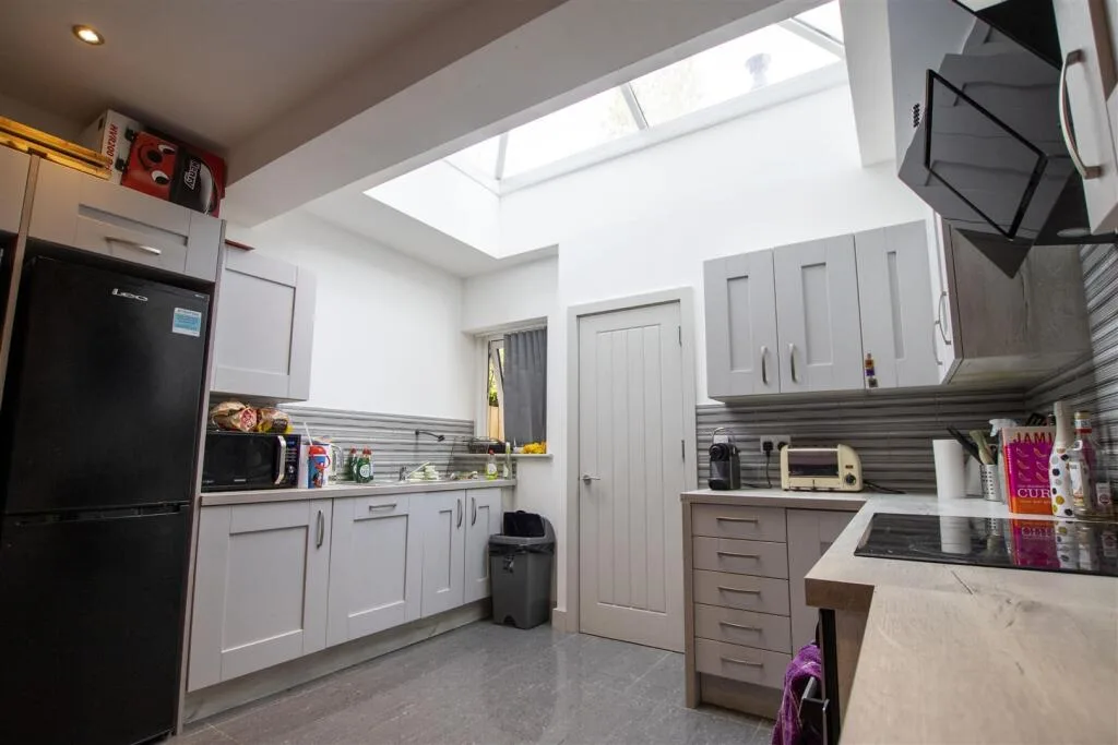 7 bedroom house for rent