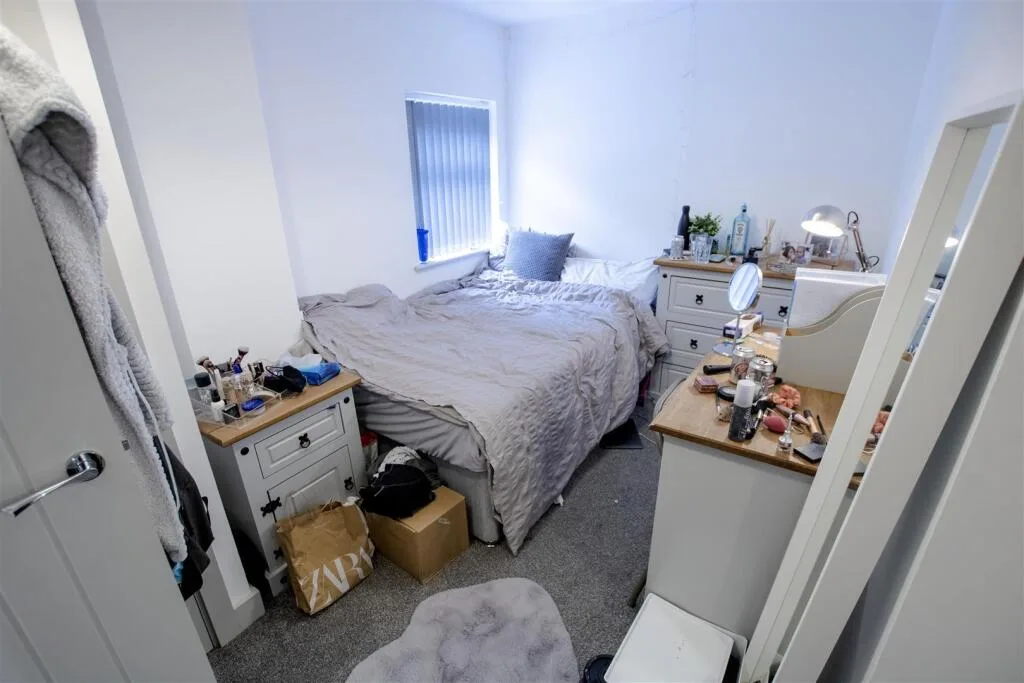 7 bedroom house for rent