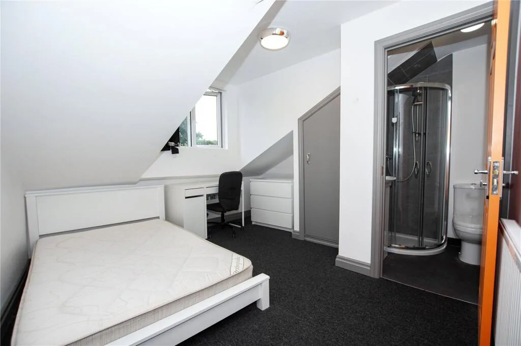 7 bedroom house for rent