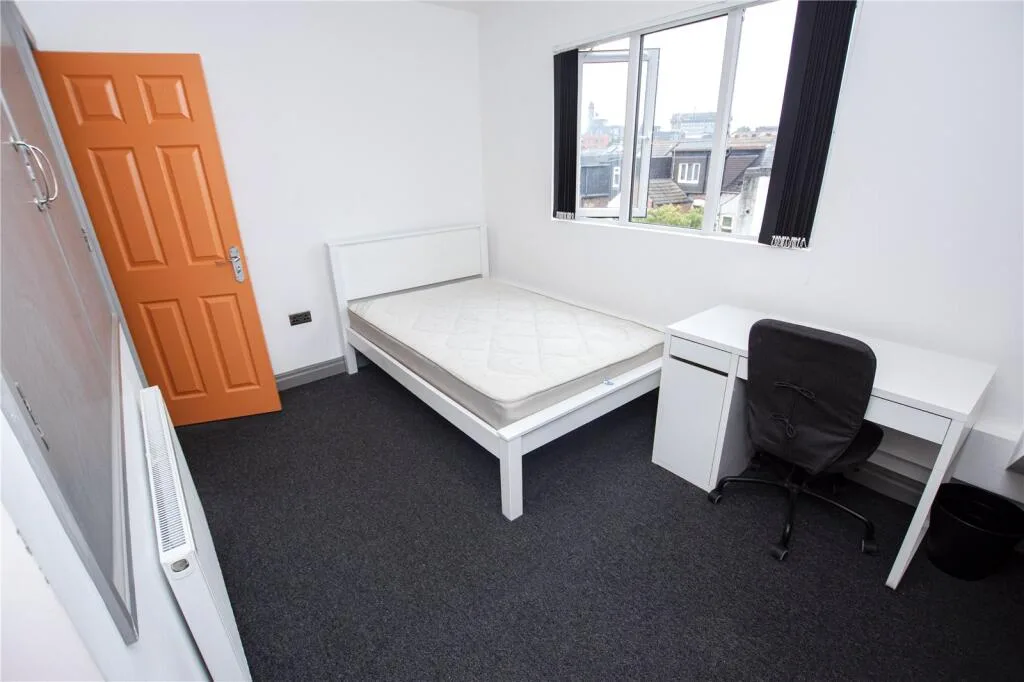 7 bedroom house for rent
