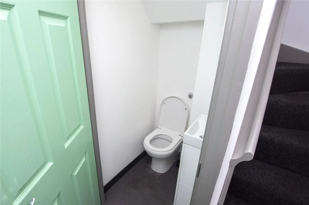 7 bedroom house for rent