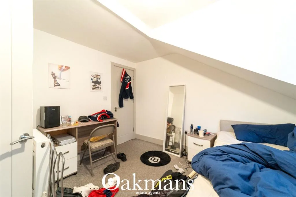 7 bedroom property for rent