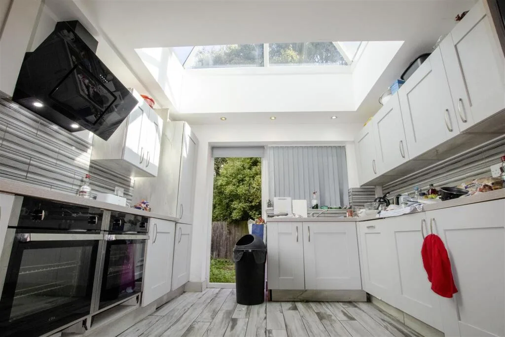 7 bedroom property for rent