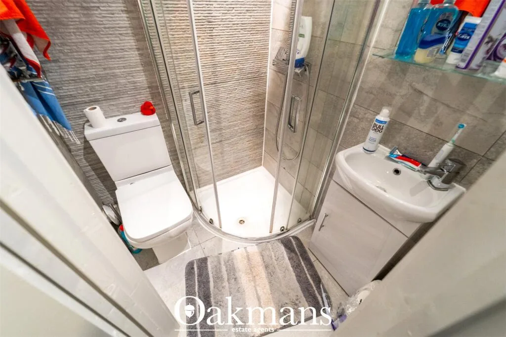 7 bedroom property for rent