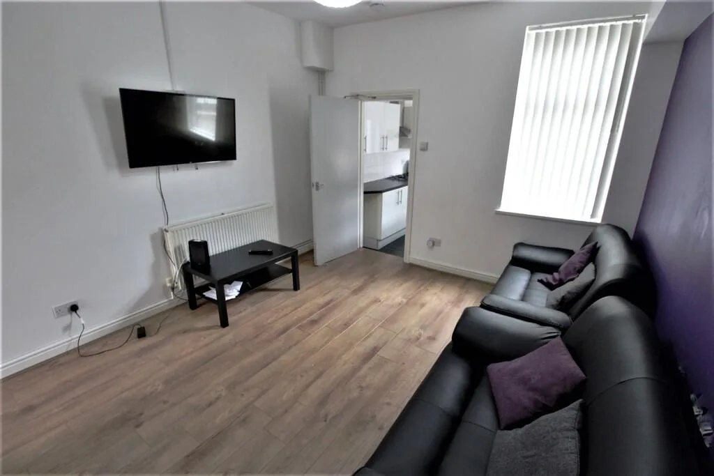 4 bedroom terraced house for rent